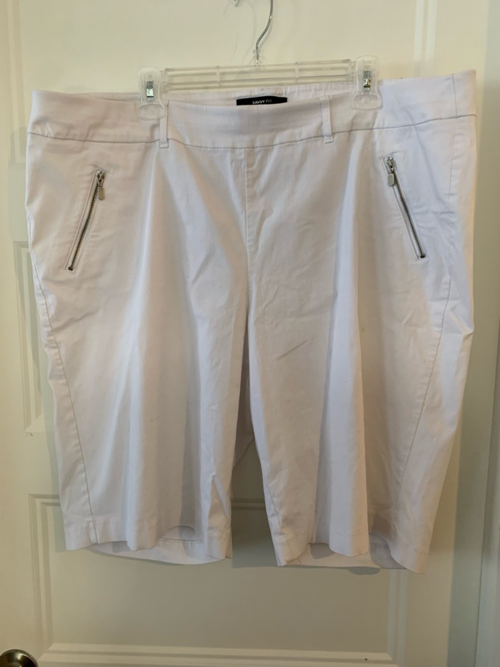 Penningtons , women's White Women's Bermuda stretch pull on Shorts